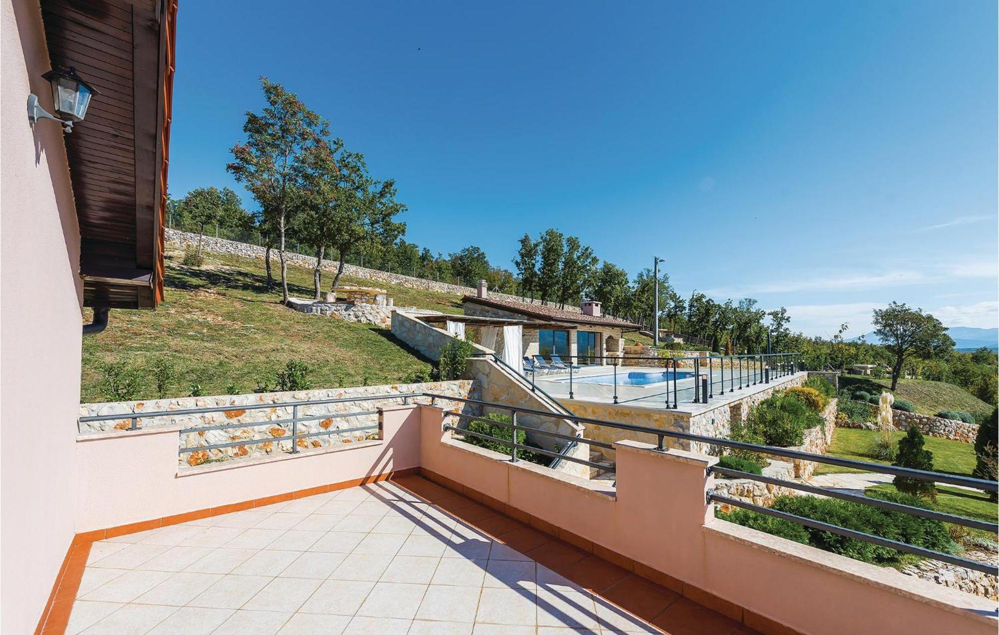 Gorgeous Home In Kijevo With Kitchen Exterior photo